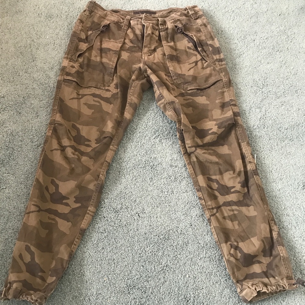Camo pants